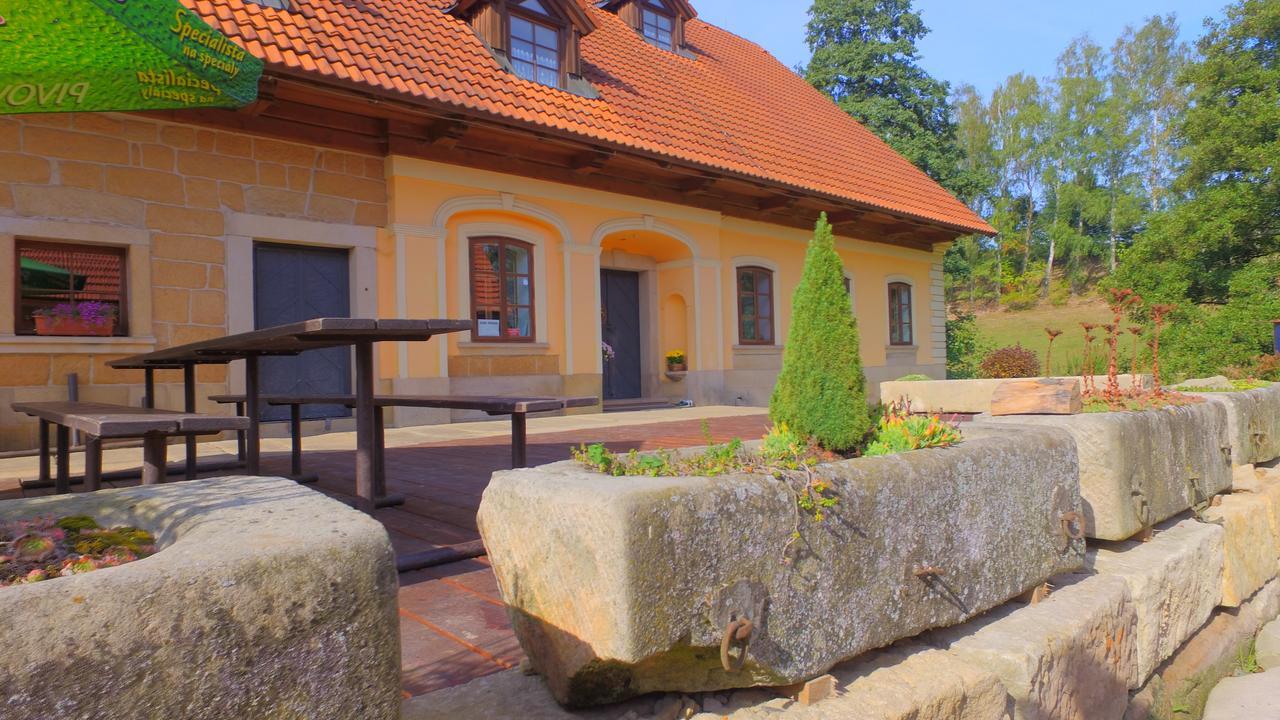 Готель Belsky Dvur Bely Екстер'єр фото