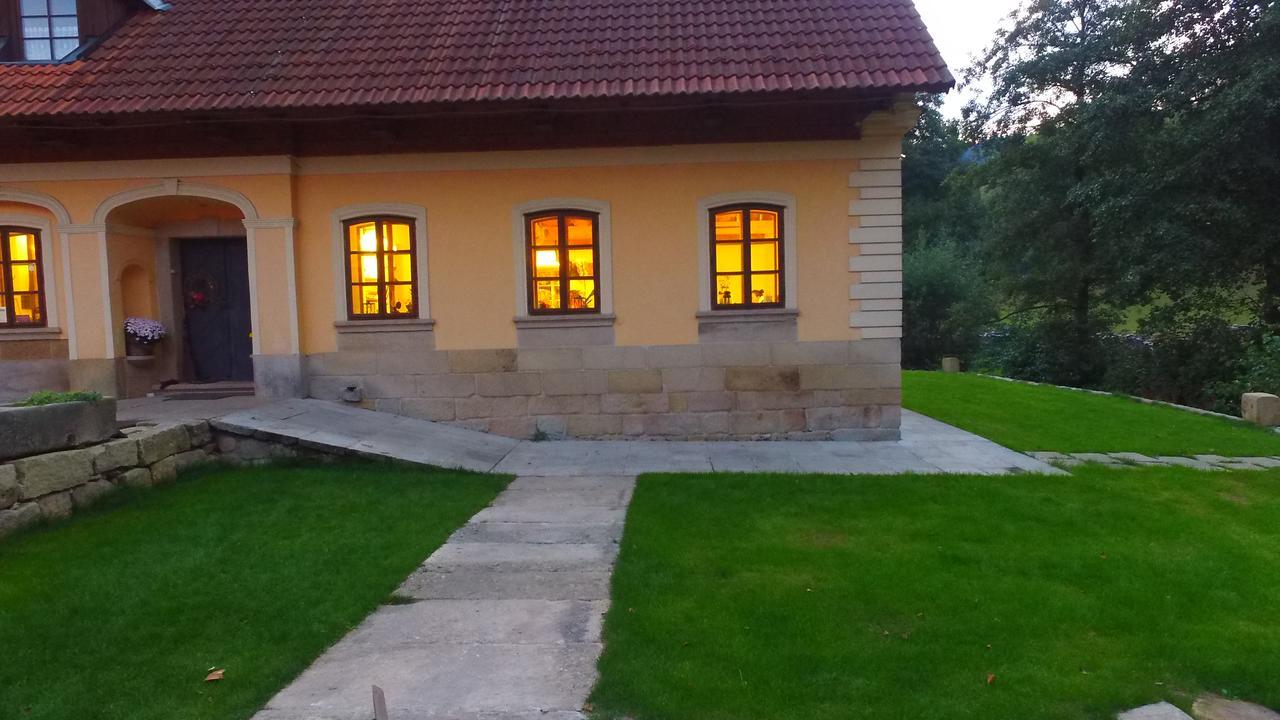 Готель Belsky Dvur Bely Екстер'єр фото